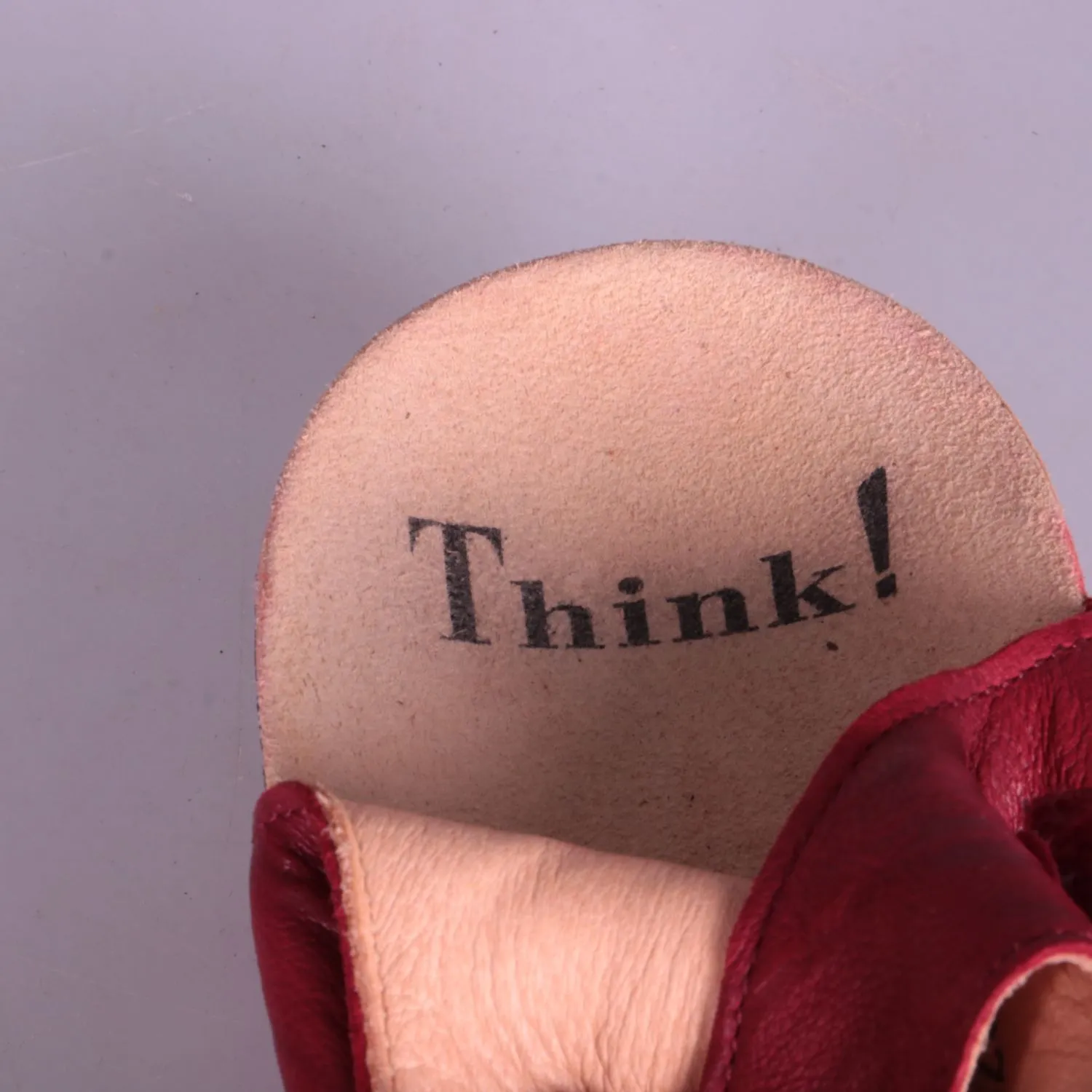 сандалии Think!
