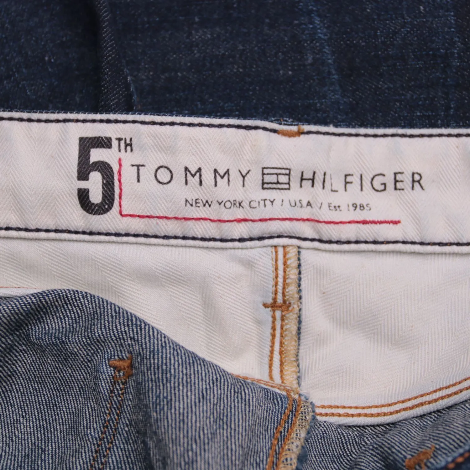 джинсы Tommy Hilfiger